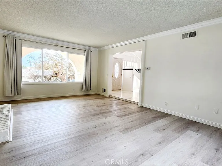 6327 Sattes Dr — Photo 4