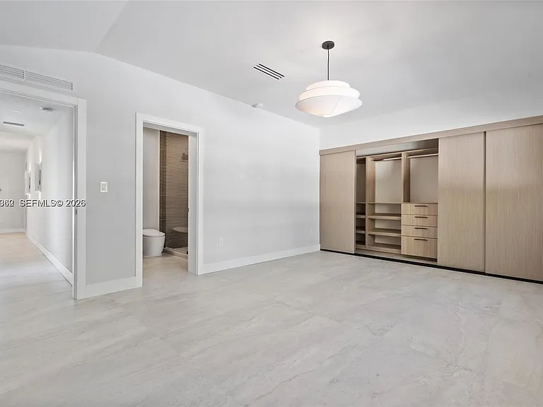 550 S Shore Dr — Photo 30