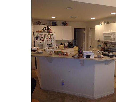 4th image of 223 NW 3rd Ave