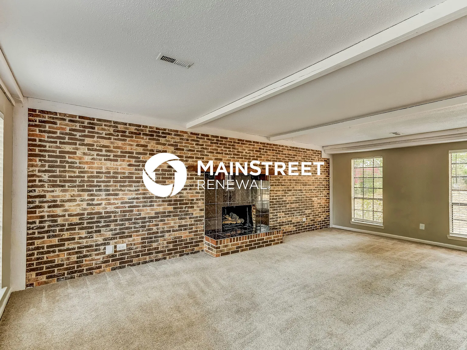 904 Pine Forest Circle — Photo 2