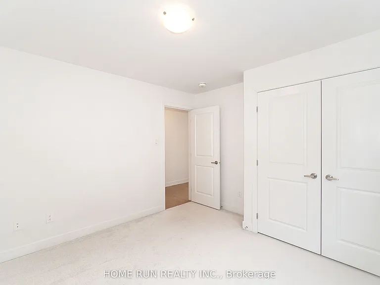 1051 Hydrangea Ave — Photo 32
