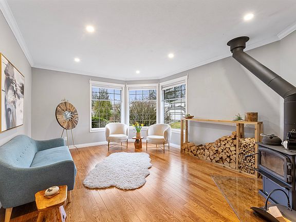 5th image of 23390 123rd Ave