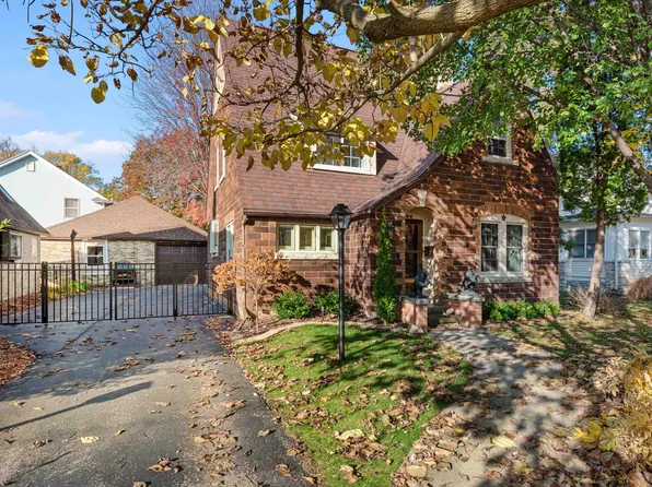 504 N Center St, Beaver Dam, WI 53916