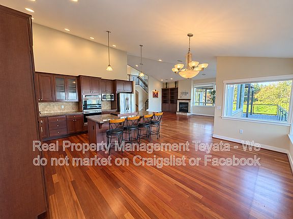 3rd image of 2122 W Mukilteo Blvd