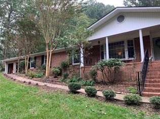 527 Lynderhill Ln, Matthews, NC 28105