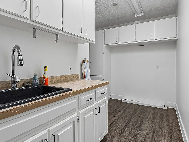 14341 Hamilton St — Photo 35