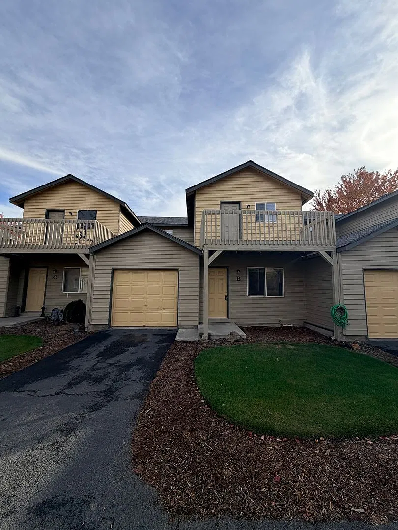 Rhea Timber Ave — Photo 1