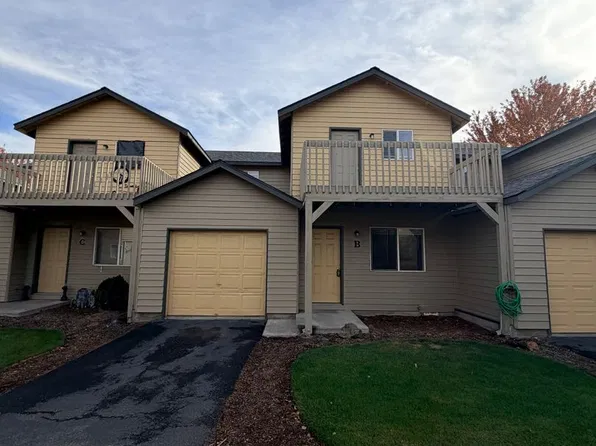 2053 SW Timber Ave, Redmond, OR 97756