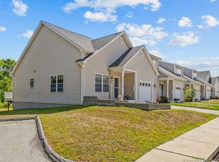 28 Cross Creek Rd #28, Plainfield, CT 06374