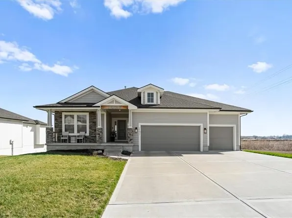 24431 W 58th St, Shawnee, KS 66226