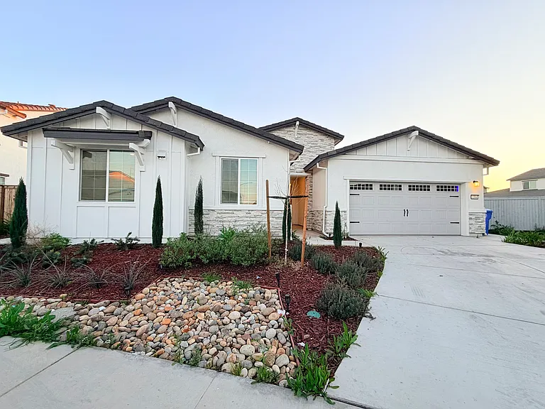 3394 Orso Grande St — Photo 1