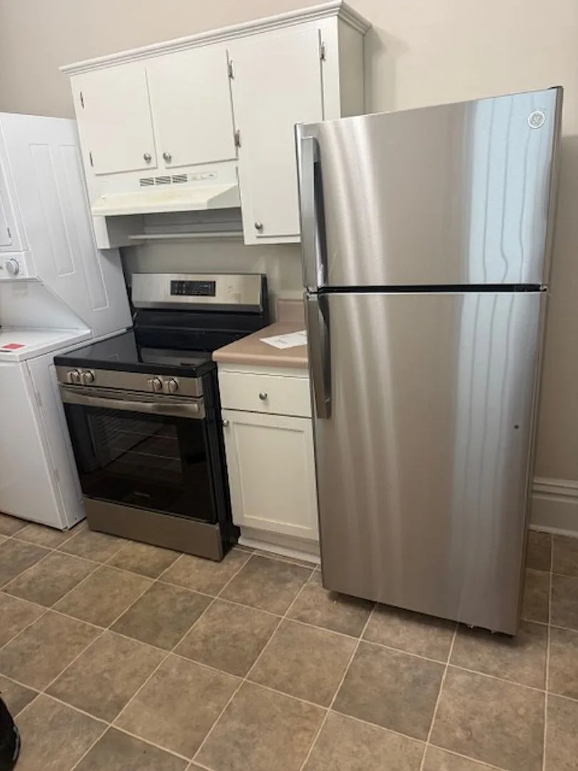 Rayzyn Investments - 262 Broad — Photo 3
