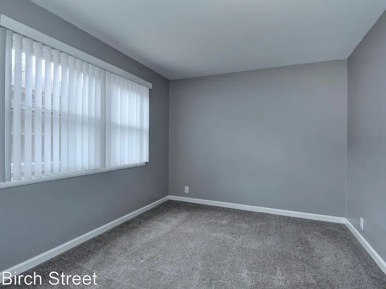 48 Birch St — Photo 4