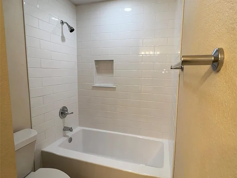 1210 Canna Lily Ln — Photo 16