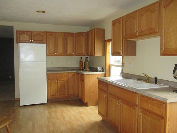 2nd image of 805 12th Ave