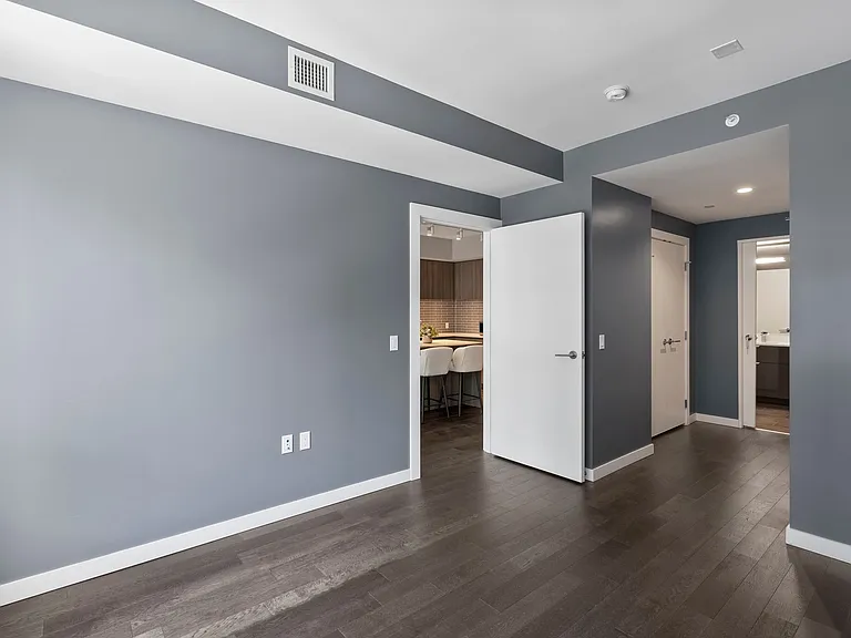 11O Channel St #2I4 — Photo 9