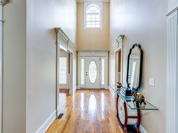 4th image of 2949 Caraway Dr