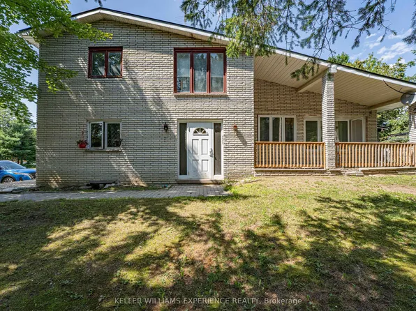 8867 McKinnon Rd, Angus - Borden Cfb-bfc, ON L3W 0V9