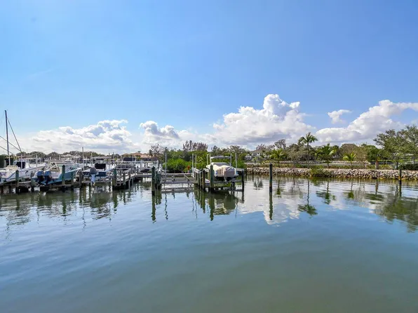 318 Oak Harbour Dr #318, North Palm Beach, FL 33408