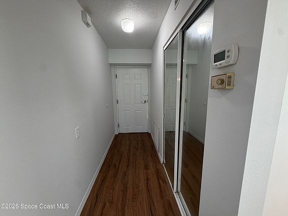 2nd image of 1420 Huntington Ln APT 2202