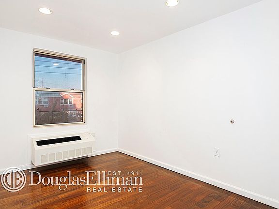 5th image of 8413 Avenue N #E
