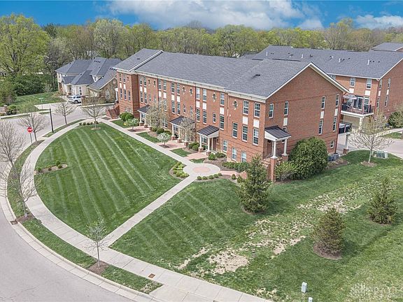 3rd image of 407 Brownstone Row