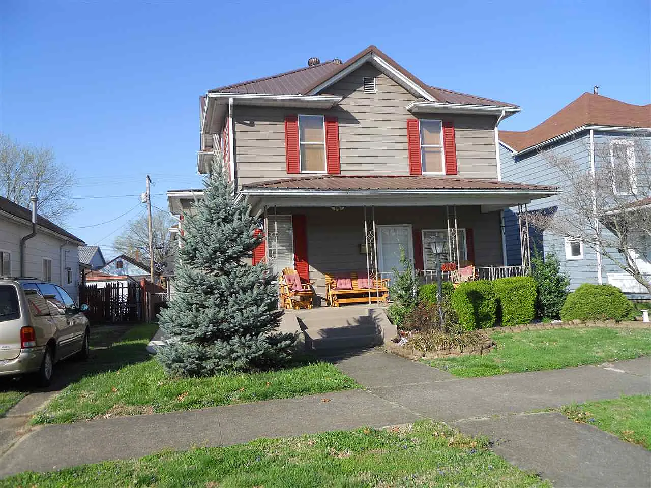 2012 S 6th St photo 1