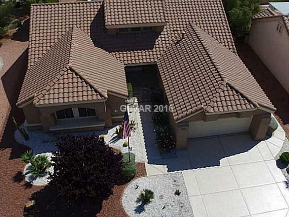 3rd image of 2604 Desert Glen Dr