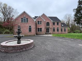 55 Fairview Rd, Frenchtown, NJ 08825