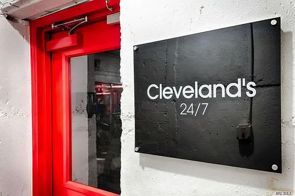 Sold by Charles Rutenberg Realty, Inc. | media 19