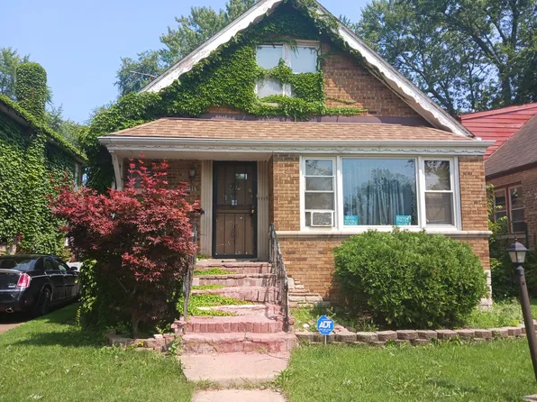 8049 S Phillips Ave, Chicago, IL 60617