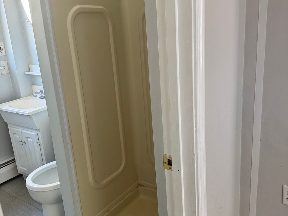 1st image of 1754 Main St APT 2