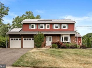 24 Layne Rd, Somerset, NJ 08873