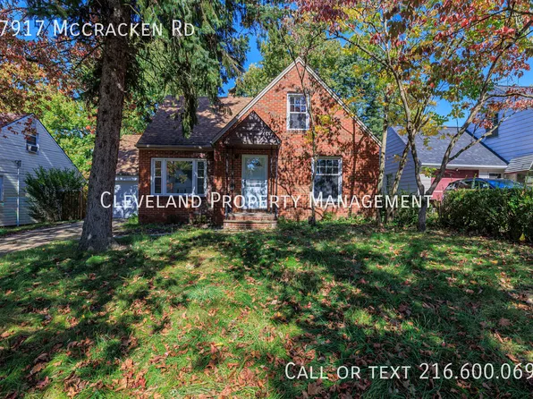 17917 McCracken Rd, Maple Heights, OH 44137