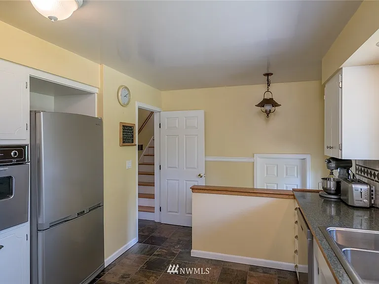 810 19th Ln W — Photo 10