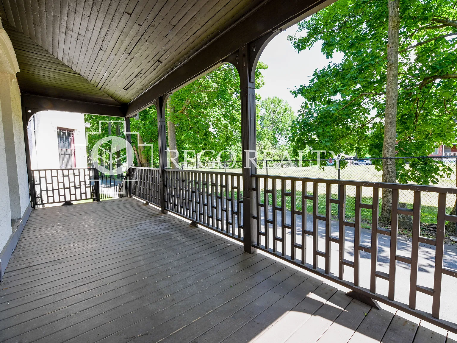1 bed, $1,350 — Photo 2