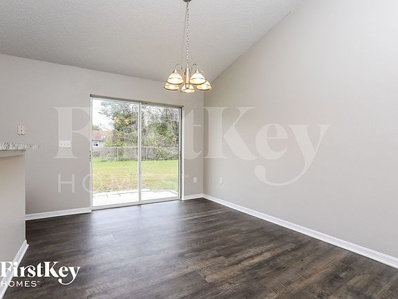 5th image of 3324 Sanborn Ln