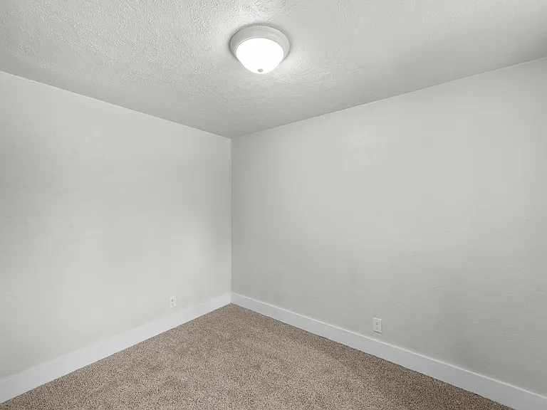2514 W Jefferson St #2 — Photo 7
