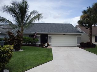 1412 Monarch Cir, Naples, FL 34116