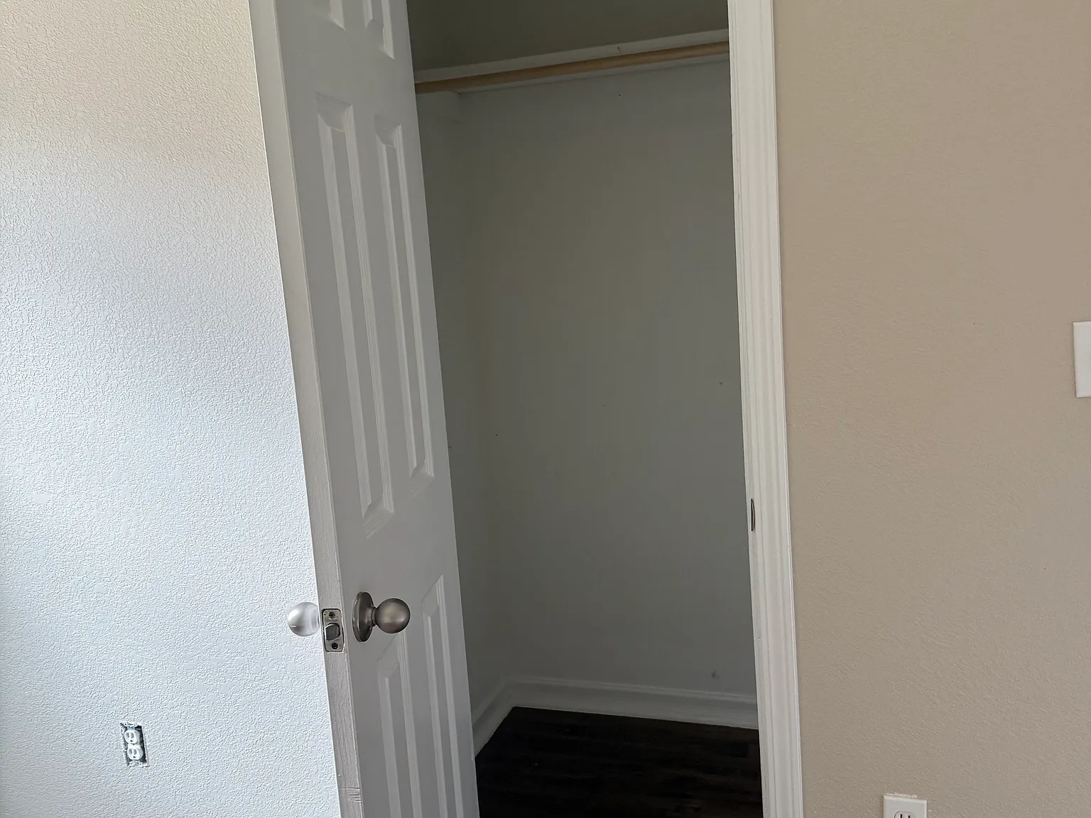 3 bed, 1400 sqft, $1,350 — Photo 2