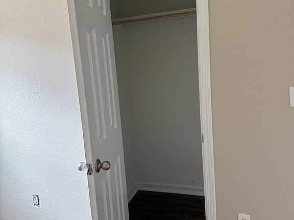 2nd image of 914 L St NW