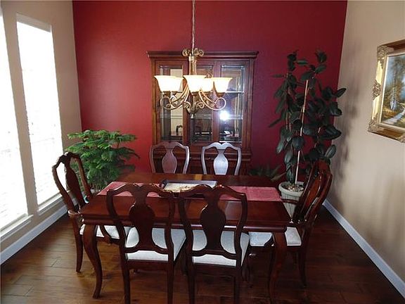 3rd image of 9512 Havenway Dr