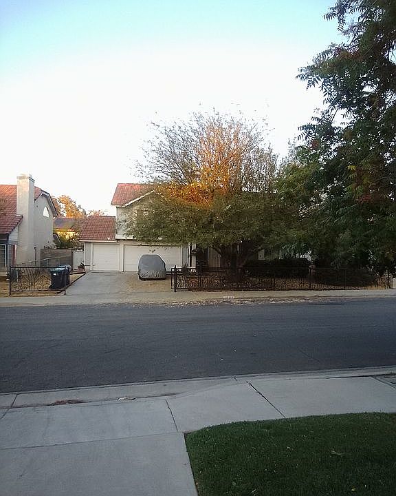 1st image of 37414 Yorkshire Dr