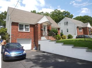 345 W Main St #2, Bergenfield, NJ 07621