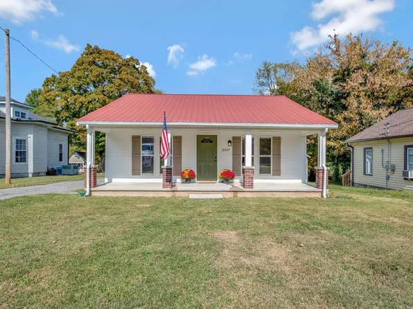 2507 Epperson Springs Rd, Westmoreland, TN 37186