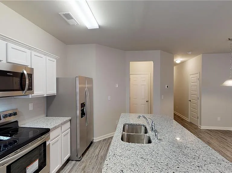 4048 Kingsbrook Blvd — Photo 4