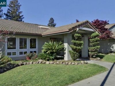 1505 Kirker Pass Rd APT 122, Concord, CA, 94521