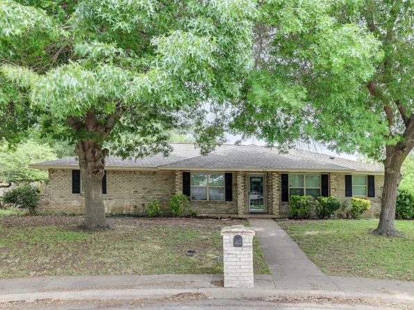 417 Glen Ct, Desoto, TX 75115