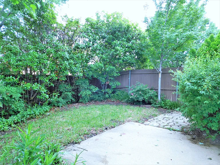1664 Big Bend Dr — Photo 19