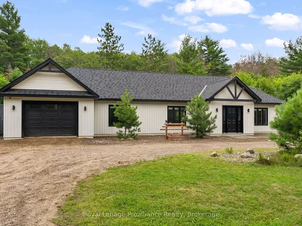 41948 A Combermere Rd N, Madawaska Valley, ON K0J 1B0